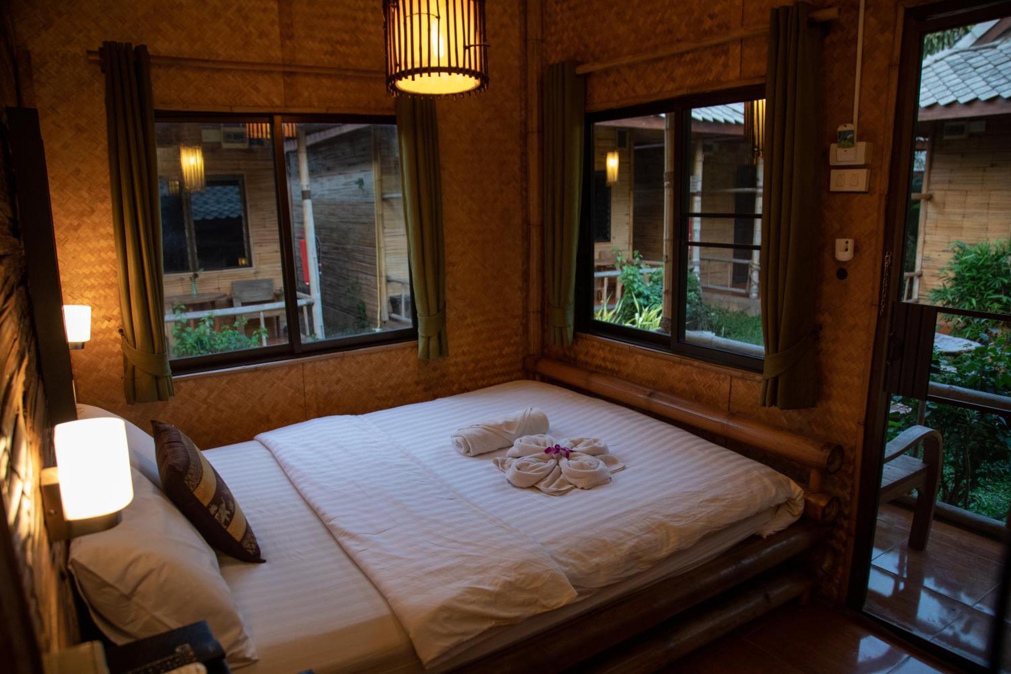 Boutique Hotel & Restaurant, Jaidee Bamboo Huts Chiang Mai Zewnętrze zdjęcie